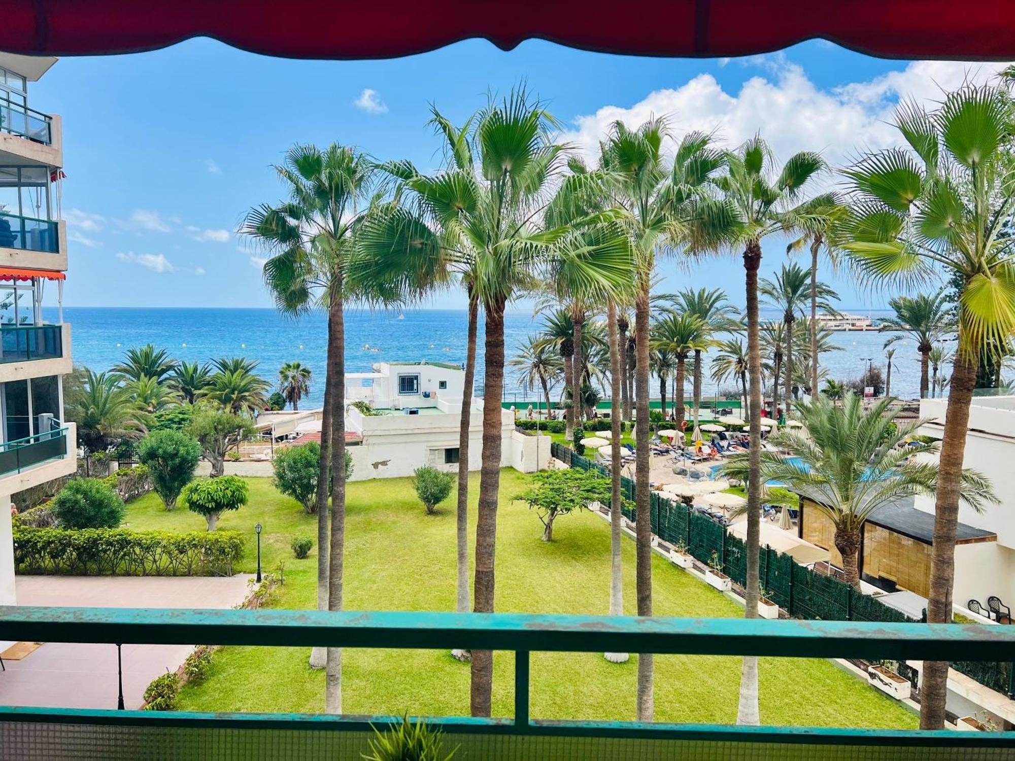 شقة Comodoro Cristianos Beach Vivienda Vacacional لوس كريستيانوس المظهر الخارجي الصورة